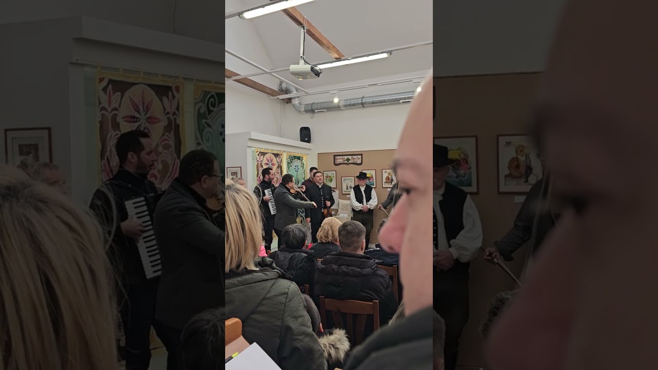 Gyönyörű Zsigmond énekel a Tímárházban