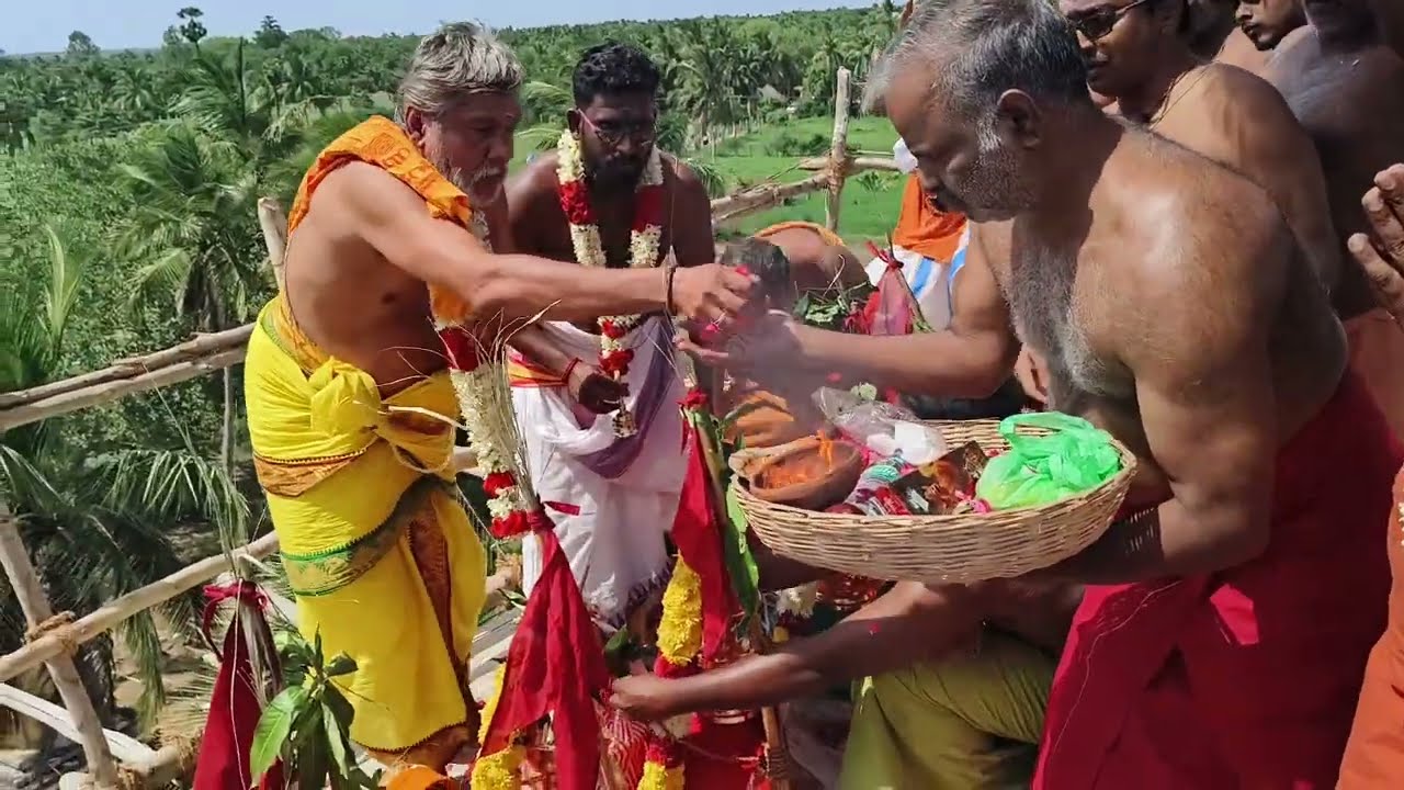 விழுப்புரம் மாவட்டம் மரக்காணம் அடுத்த கந்தாடு கிராமத்தில் பெரியாண்டவர் கோவில் கும்பாபிஷேகம்.