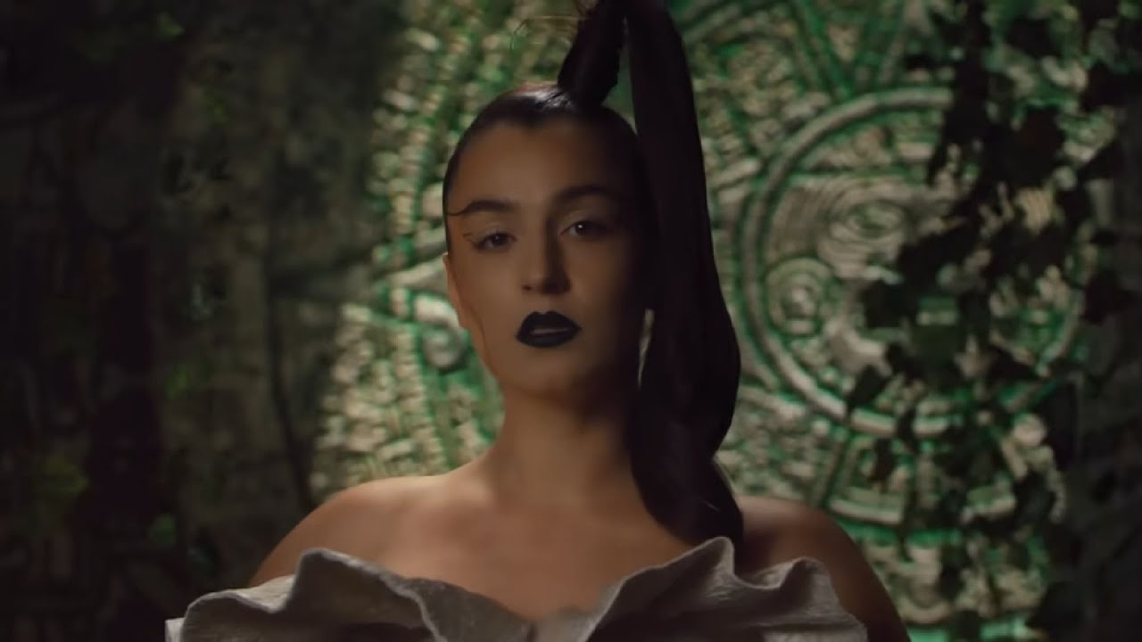 EMAA - Atât de goi, atât de noi