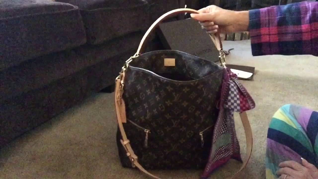 Louis Vuitton Melie bag