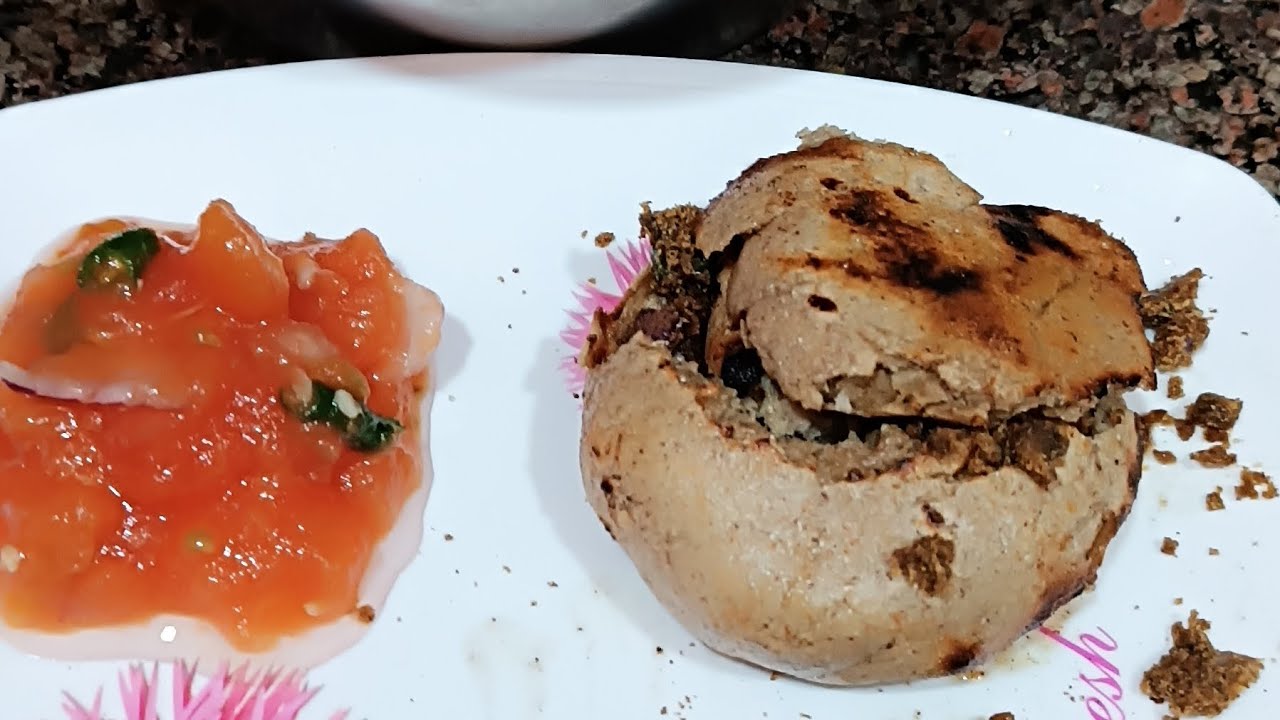 BIHAR KA NO-1 STREET FOOD🔥😮 LITTI KA SATH, TAMATAR CHAHIYE😋#food #viralshorts 