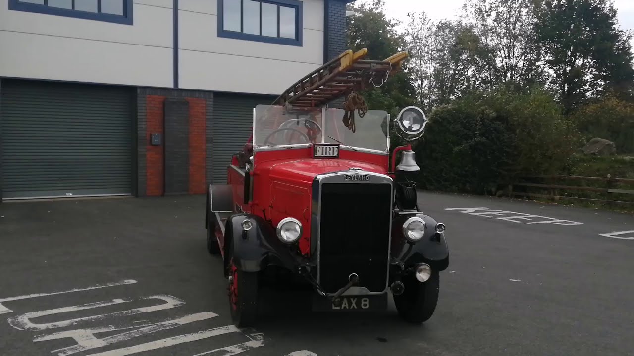 Lot 49 - 1939 Leyland Cub Fire Engine