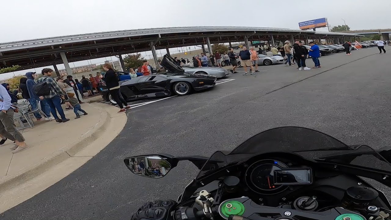 Ninja H2 Ride to Cars & Coffee | Редкий американский суперкар — Vector W8