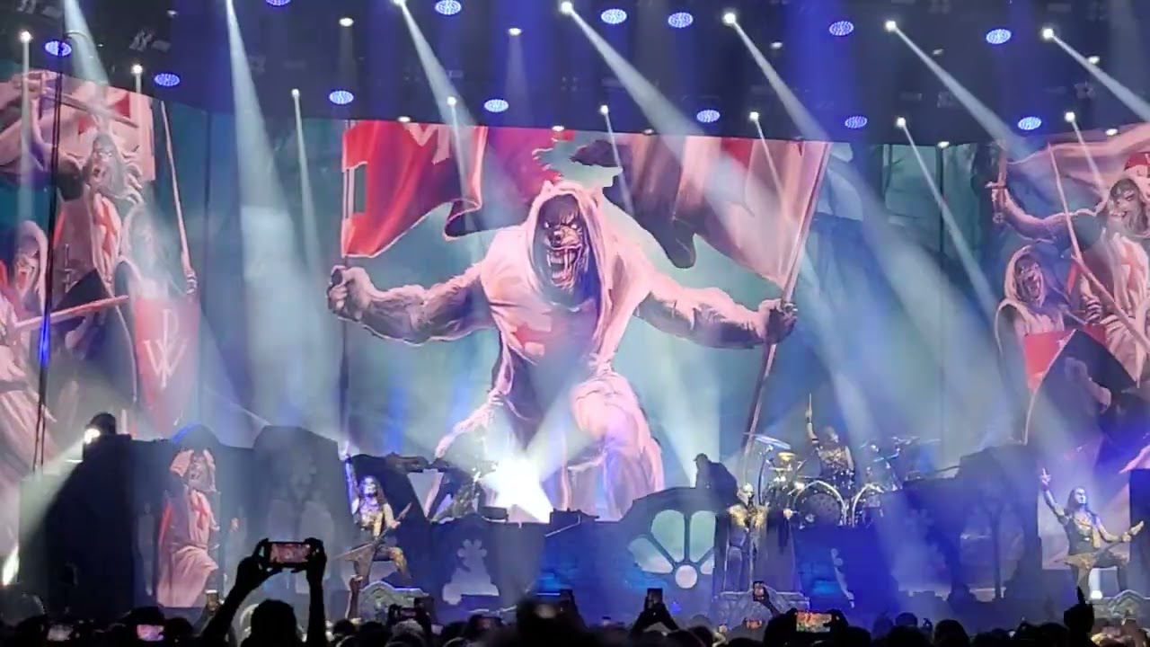 Powerwolf, LIVE, Heretic Hunters, le 17 octobre 2024, Le Zenith de Paris