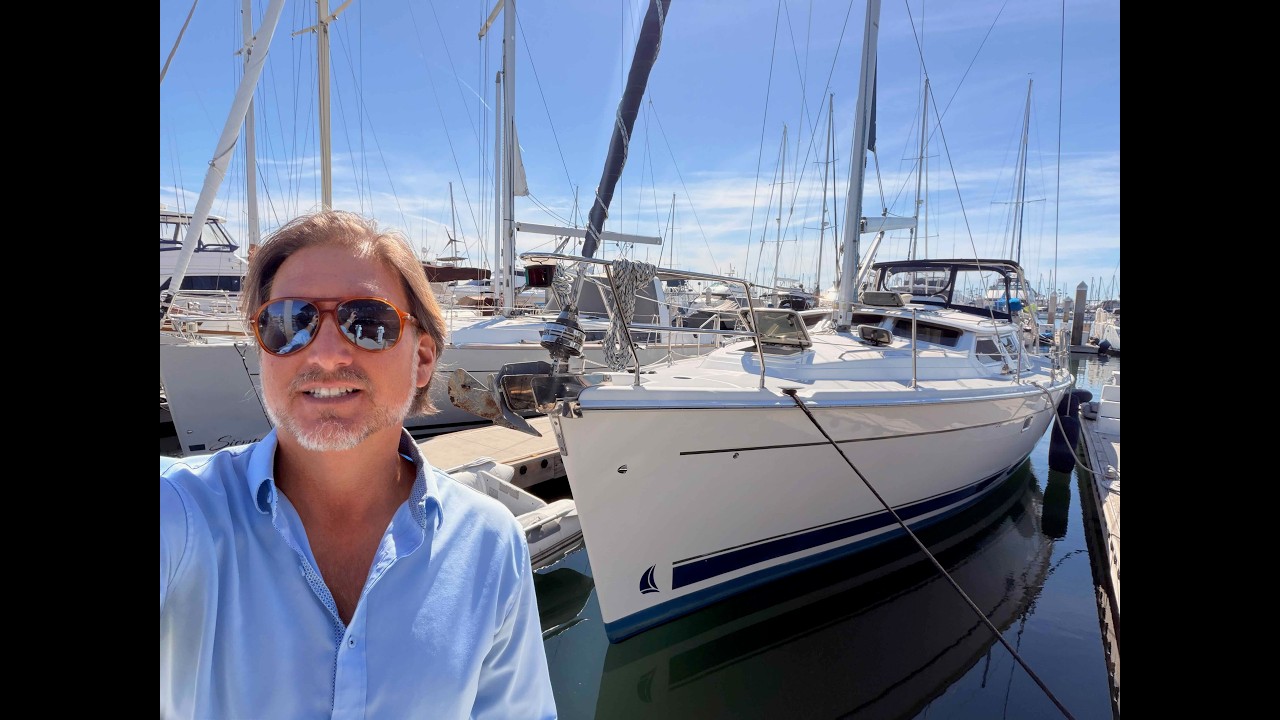 2007 Hunter 44 Deck Salon Sailboat For Sale Video Walkthrough Review By: Ian Van Tuyl