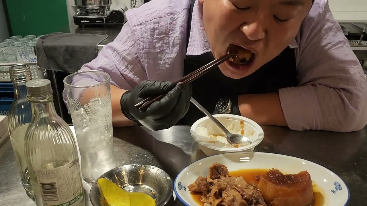 새해 벽두부터 배고파져서 고기넣은 무조림먹방