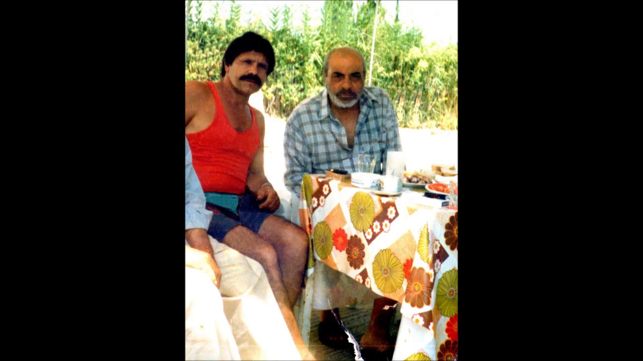 ΧΡΗΣΤΟΣ Ο ΣΚΥΛΑΣ - ΓΥΡΙΖΩ ΑΠ ΤΗ ΝΥΧΤΑ/ΚΑΘΕΝΑΣ ΜΕ ΤΟΝ ΠΟΝΟ ΤΟΥ