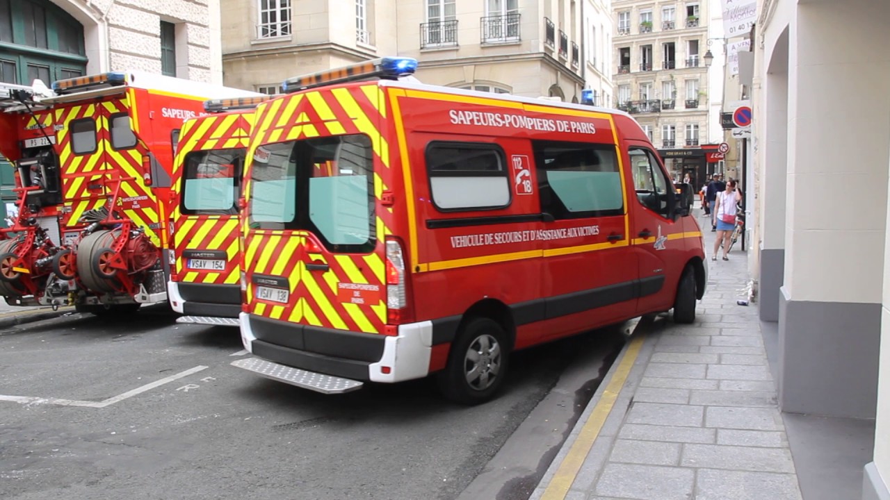 BSPP CS Rousseau  VSAV 138 - Départ en Intervention / Ambulance 138 to a call