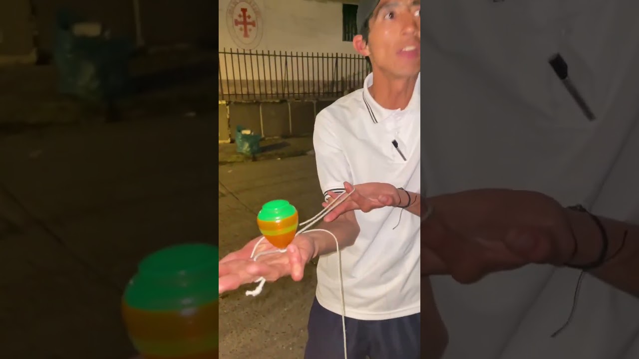 Increíbles trucos con un trompo... Una maravilla.