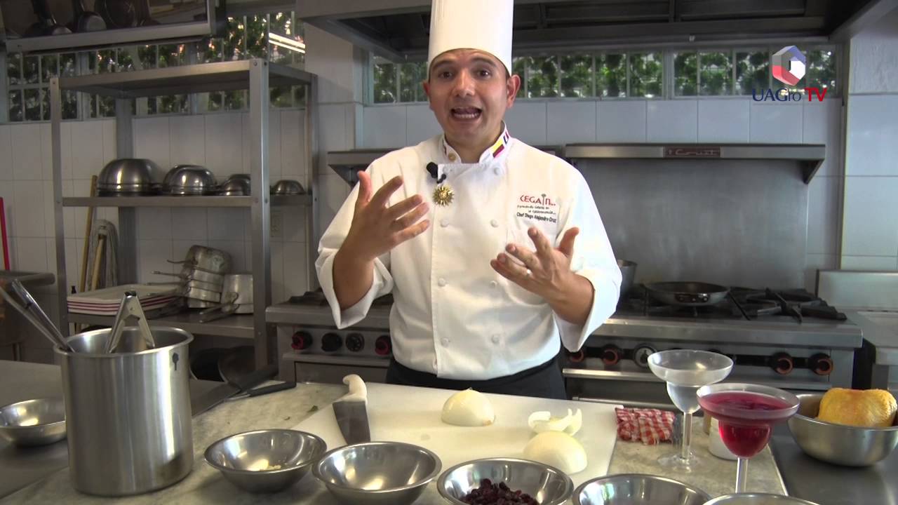 Pechuga rellena de jamón y queso con salsa de arándanos - CEGAIN