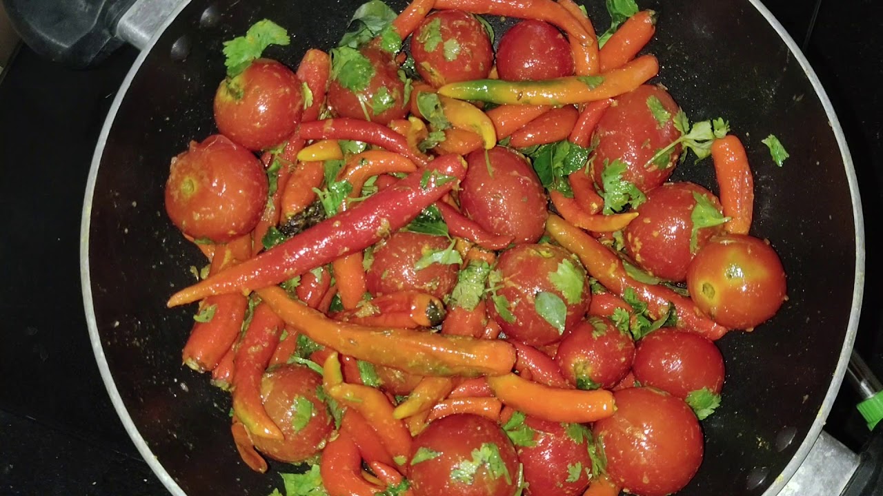 Spicy Red Chilli Chutney Recipe - Pandu Mirchi Chutney - Pandu Mirapakaya Chutney
