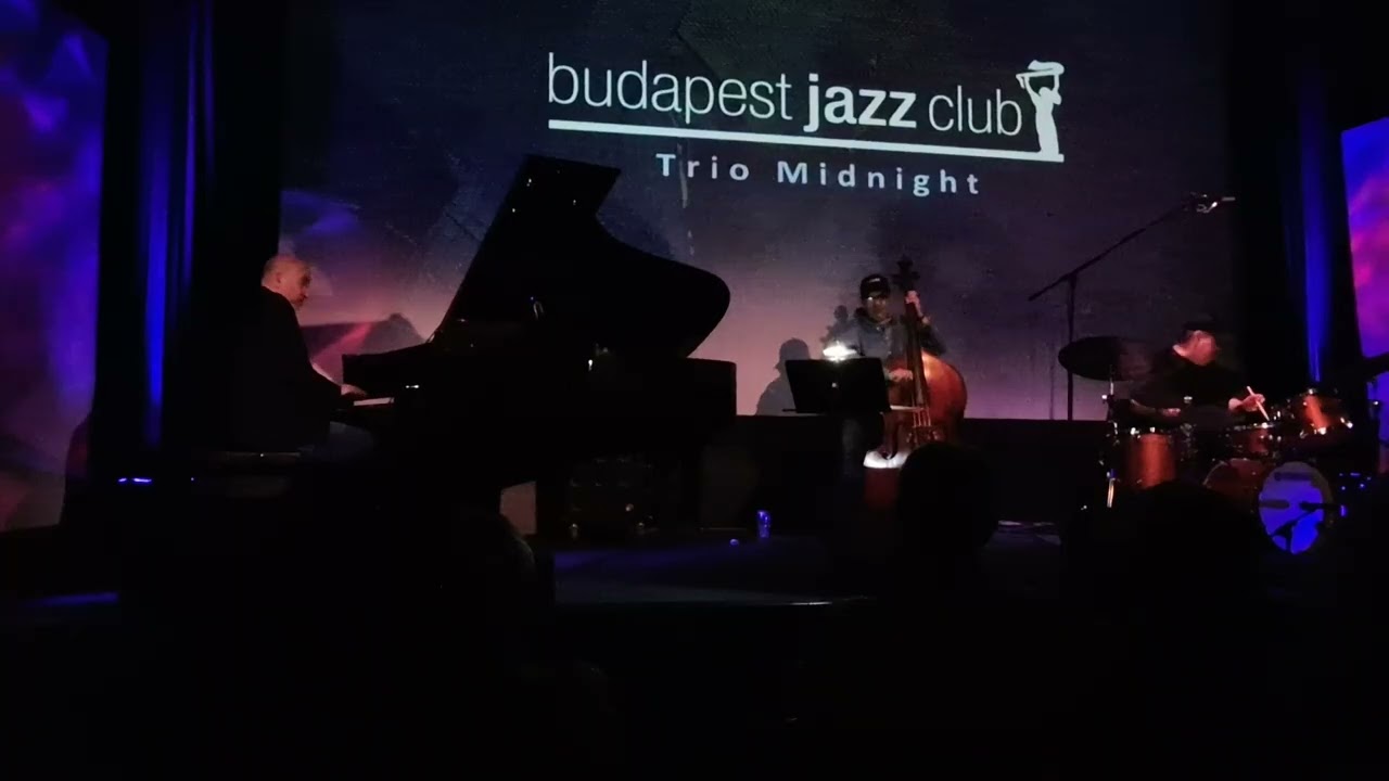 Trio Midnight 2