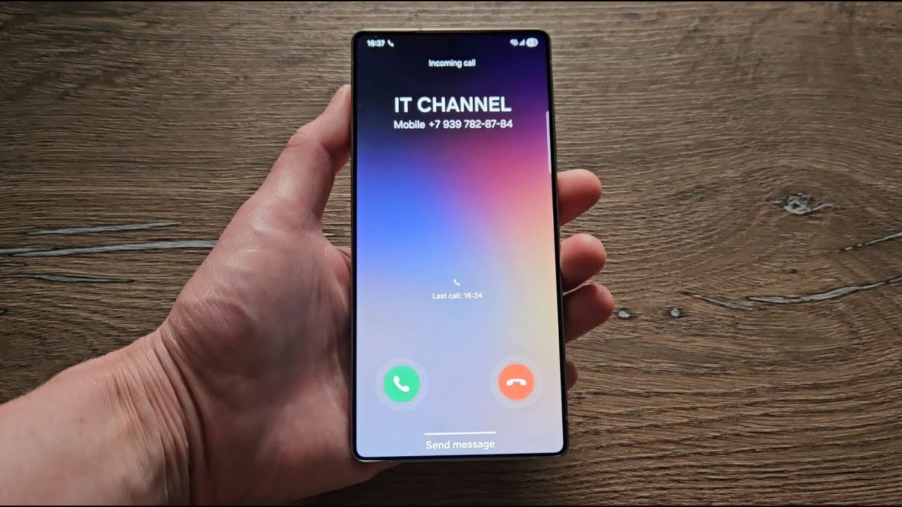 Входящий звонок на Samsung Galaxy S25 Ultra