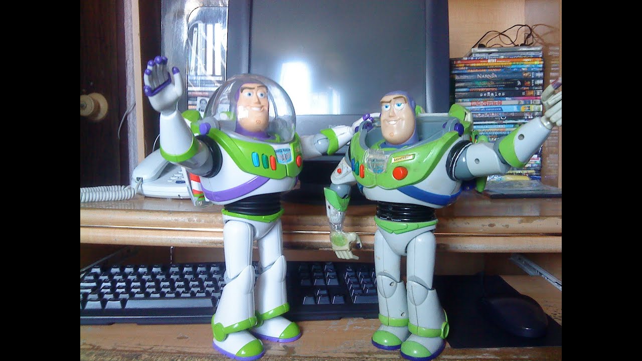 Toy Story Comparacion entre el Buzz Lightyear de 1999 y el Buzz Lightyear del 2009