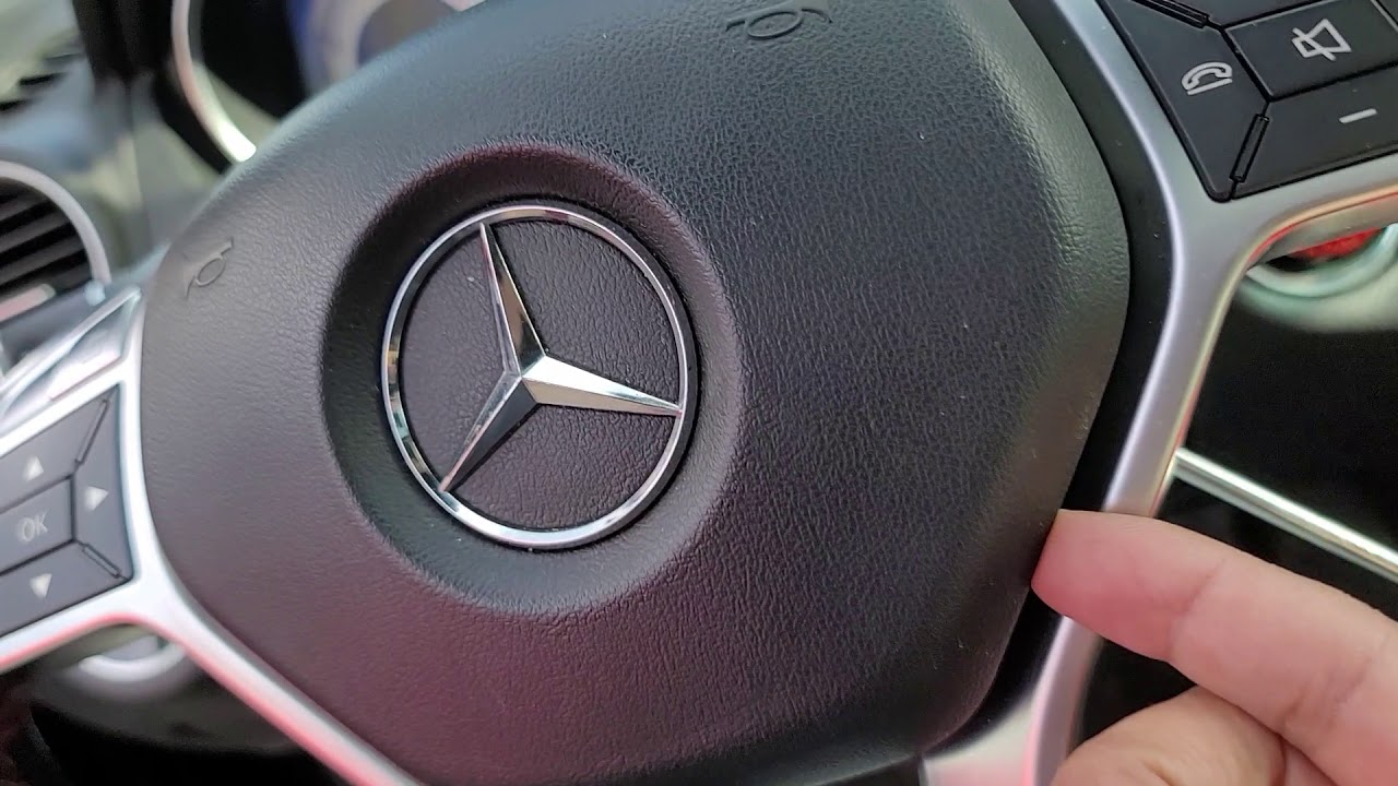 Steering Wheel Trim Removal and Replacement For Mercedes-Benz C204/W204