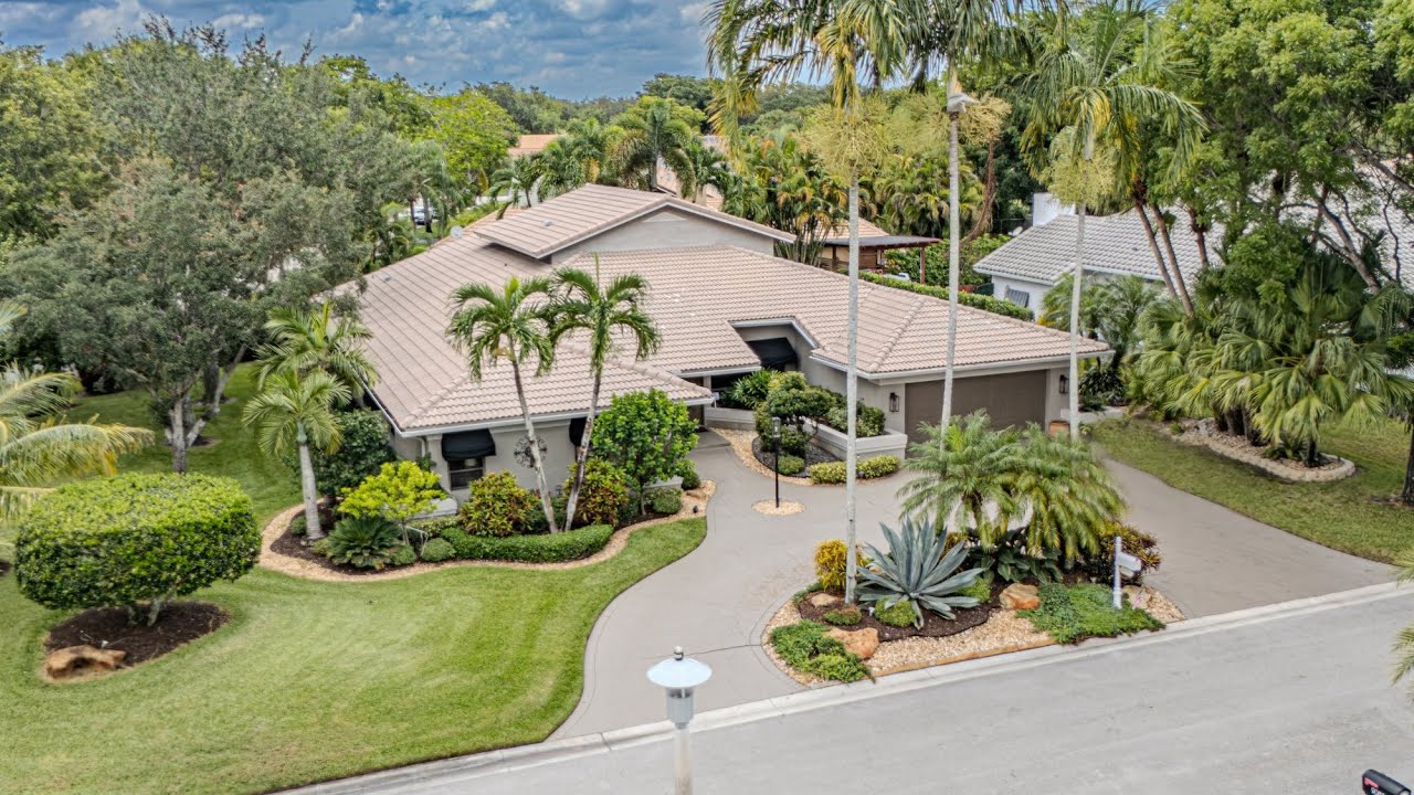 🏡 Just Listed! Stunning Renovated Home in Coral Springs 🏡