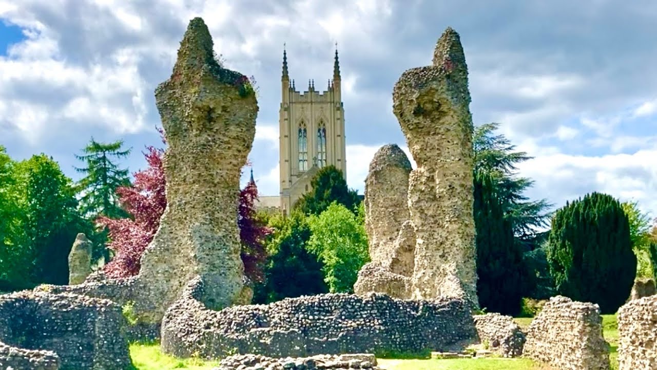 Bury St Edmunds Suffolk visit. Beautiful place with some amazing history. Absolutely lovely!!