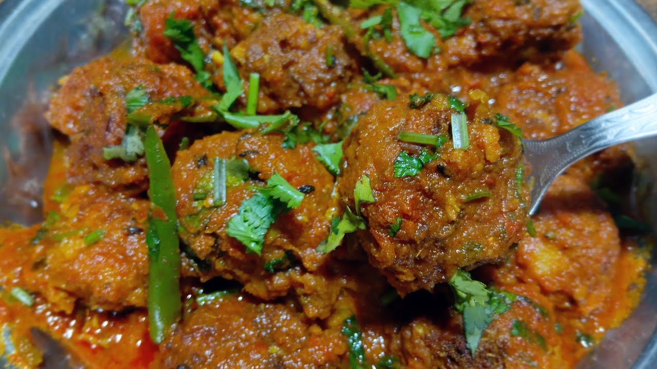 একঘেয়ে বাঁধাকপির চচ্চড়ি না করে এরকম বাঁধাকপির কোপ্তা করে খেয়ে দেখুন | Bandhakopir Kofta Recipe