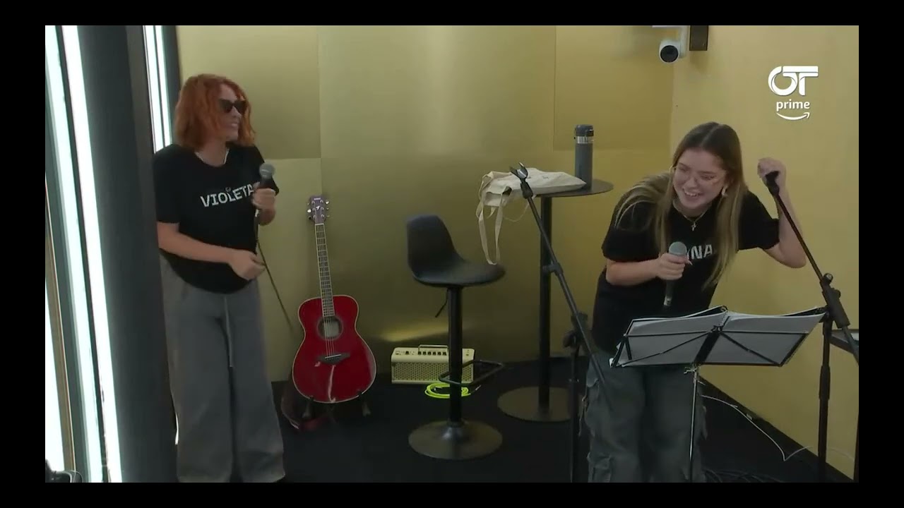 OT2023 violeta y denna ensayando para la GALA1 | 21/11/2023