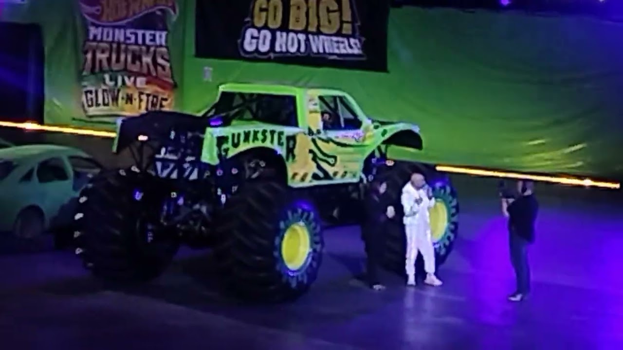 Hangos lesz na de moster truck 