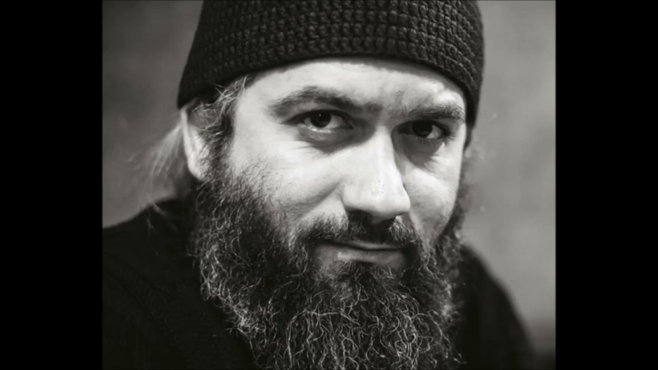 Mirenii se rugau la fel de mult ca monahii - Părintele Savatie Baștovoi