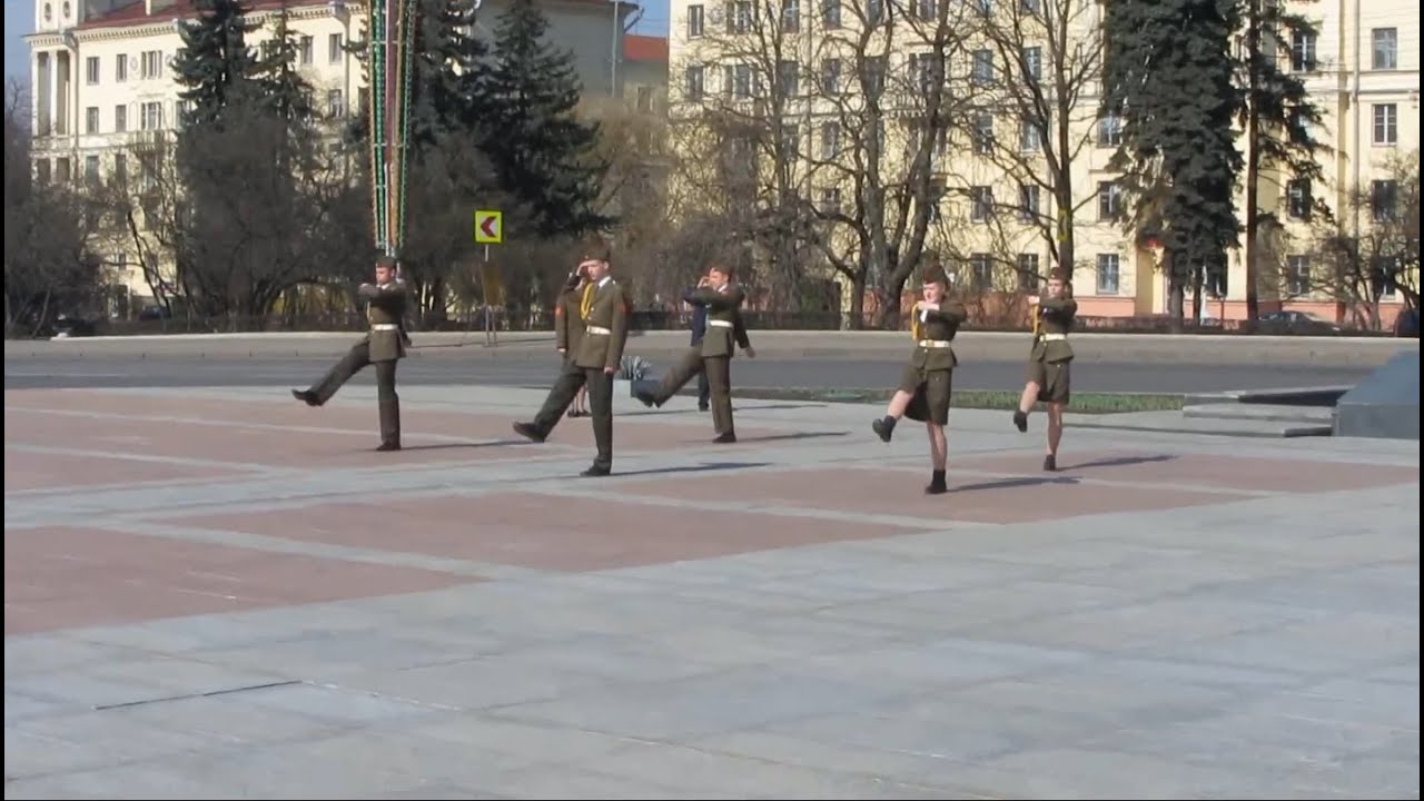 Почётный караул Поста №1 у Вечного огня на площади Победы города-героя Минска, 15.04.2018