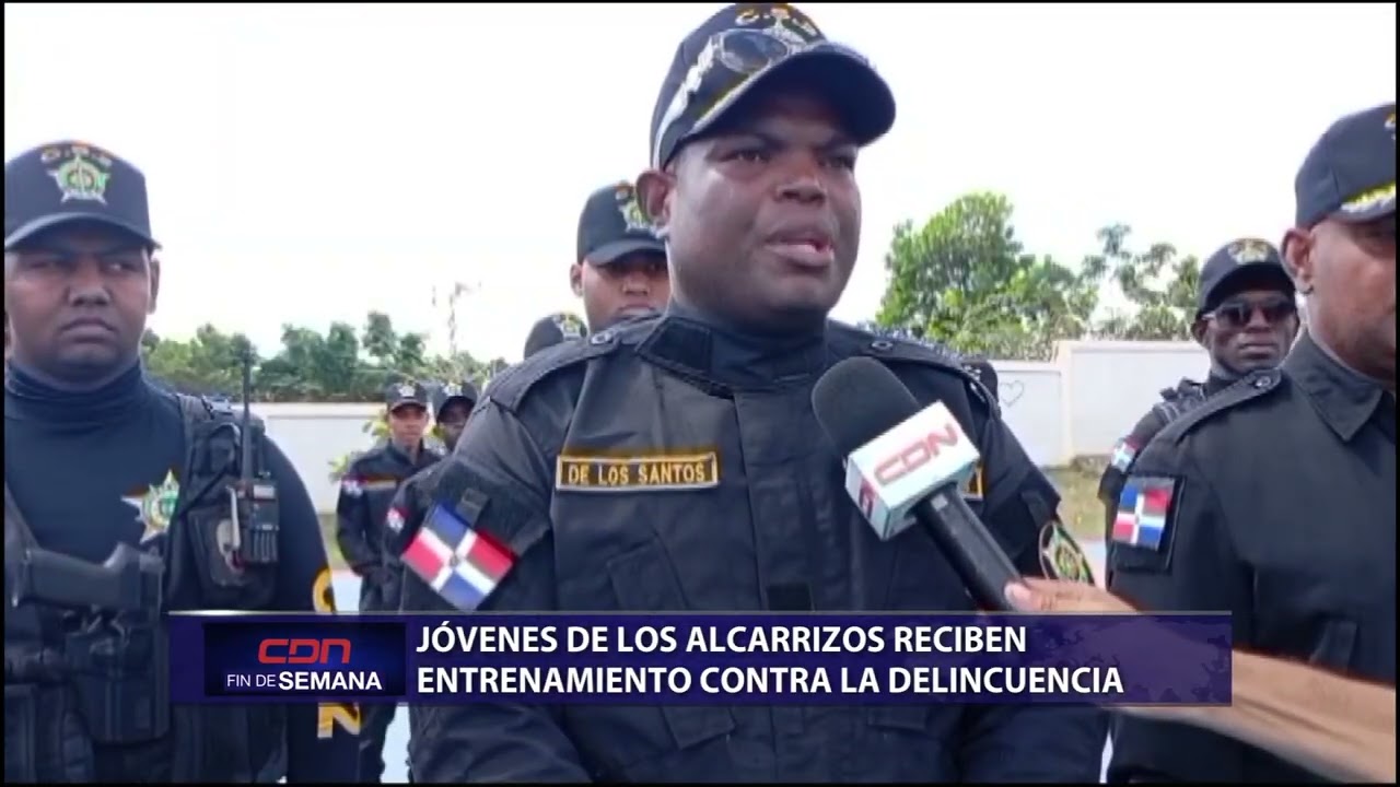 Jóvenes de Los Alcarrizos reciben entrenamiento contra la delincuencia