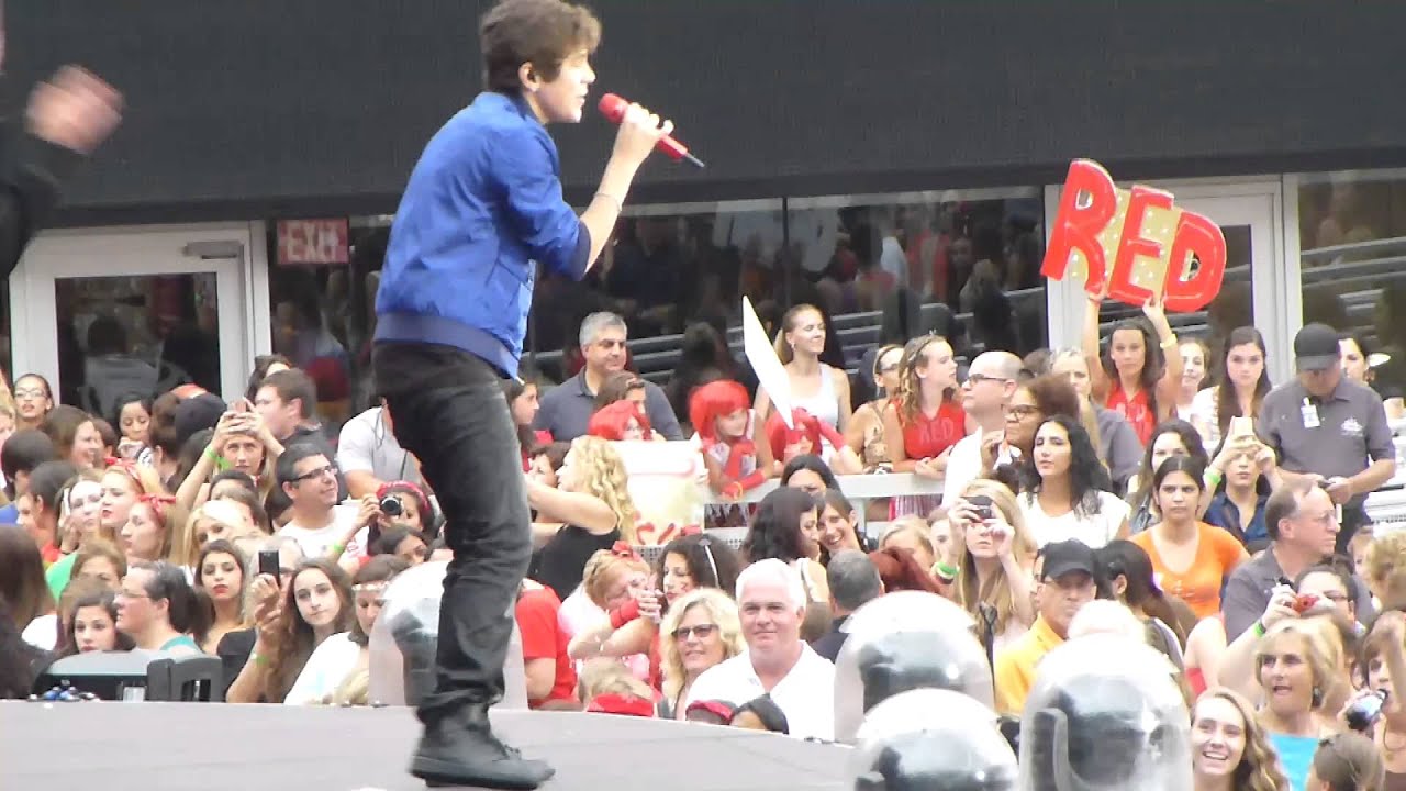Austin Mahone Say You're Just a Friend July 13, 2013 Metlife New Jersey