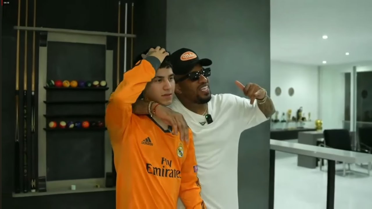 CRISTORATA CONOCE LA CASA DE JEFFERSON FARFÁN