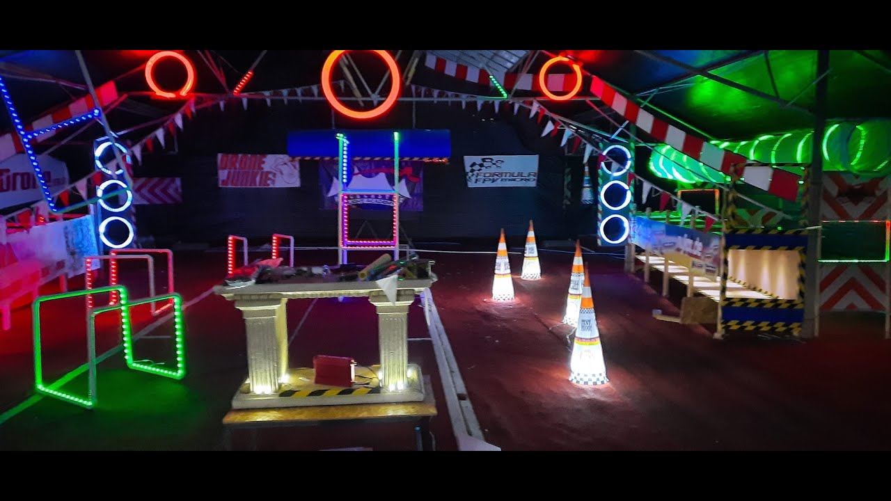 🔥 Mobula6 HDZero in the UK's biggest whoop track. RACECASTLE 🏰
