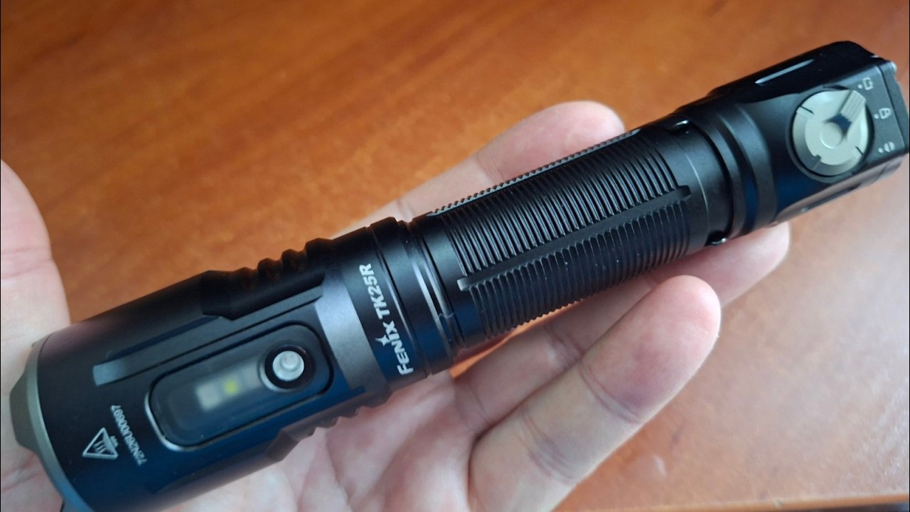Тактичний мультизадачний ліхтар Fenix TK25R