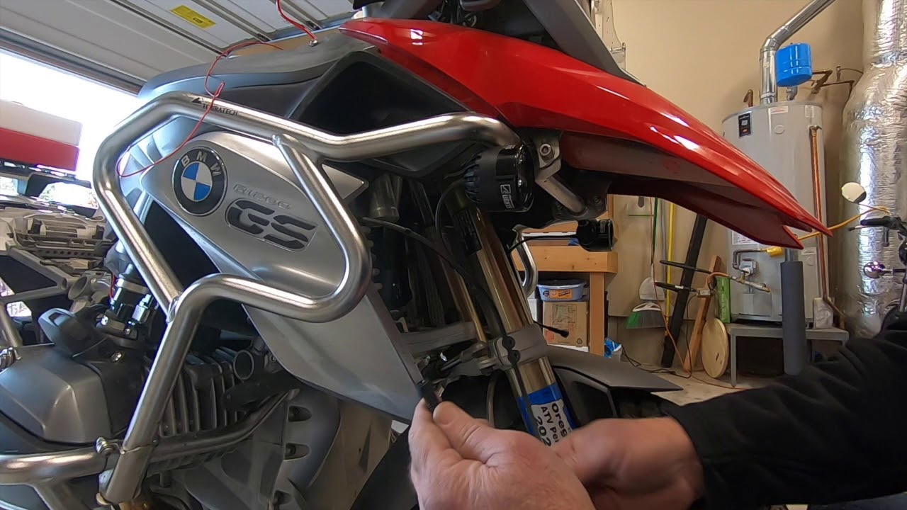 BMW R1200GS/LC Clearwater Darla Lights Installation