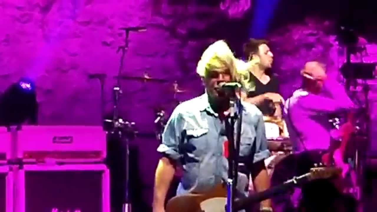 Status Quo live Carcassonne 2014 Hold you back / Rain