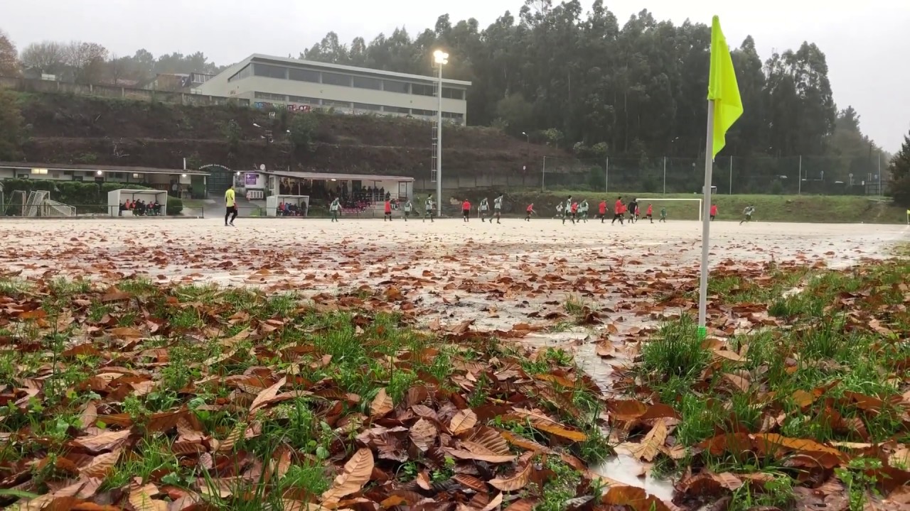 Lluvia, barro y goles (Santiago, A Coruña)