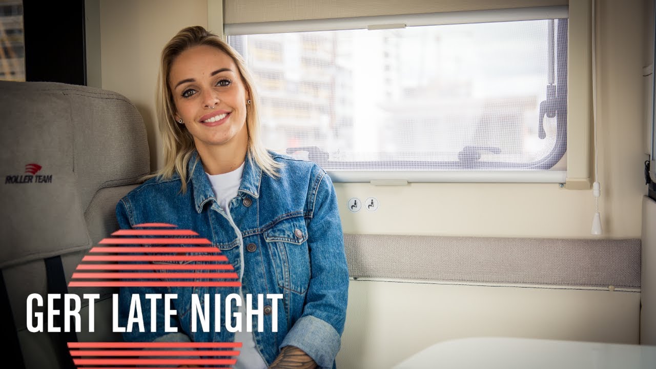 Scheepsjournaal #2: Pommeline opent 'Camping PomPom' | Gert Late Night