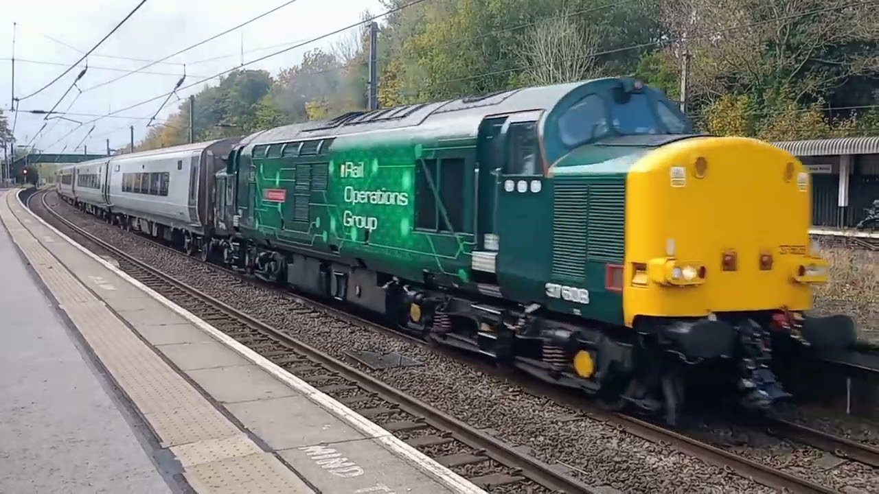 37608 brings chilten stock through kings Norton working a long Marsden to Eastleigh 
