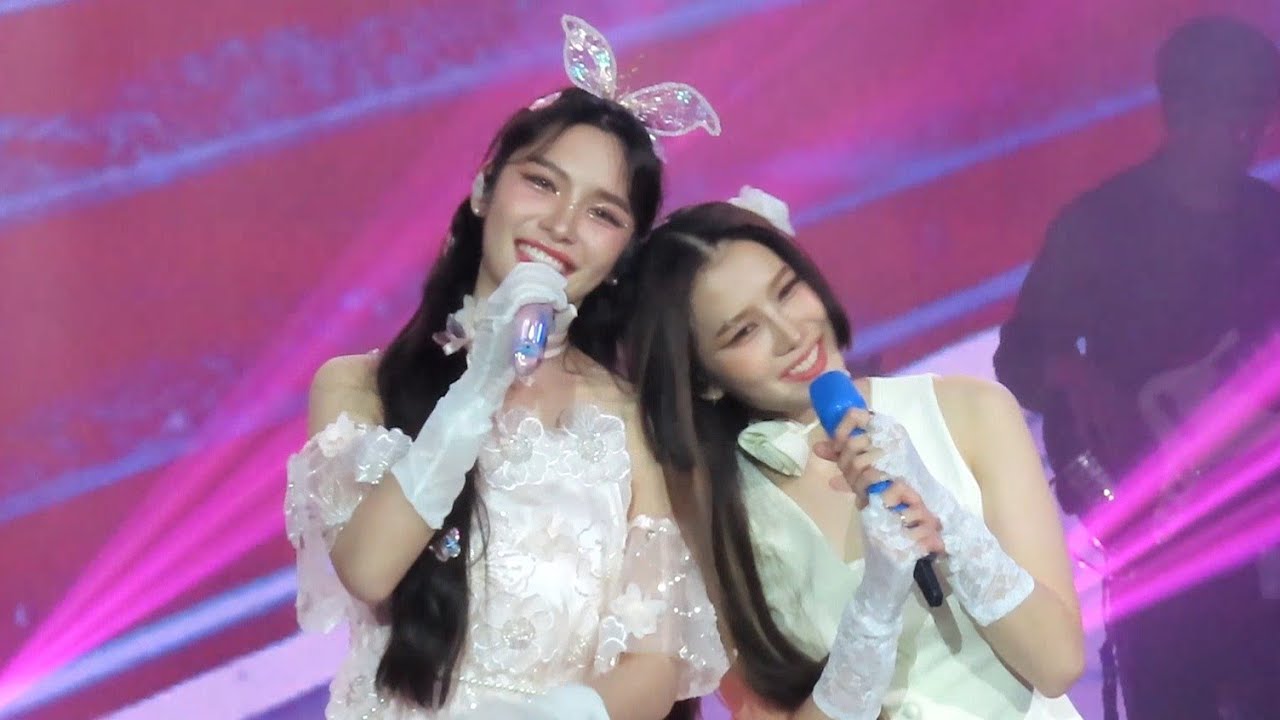 รักฉันหมายความว่าเธอ Curious? - Anda Lookkaew | Anda Lookkaew One World One Sky Concert 20240727