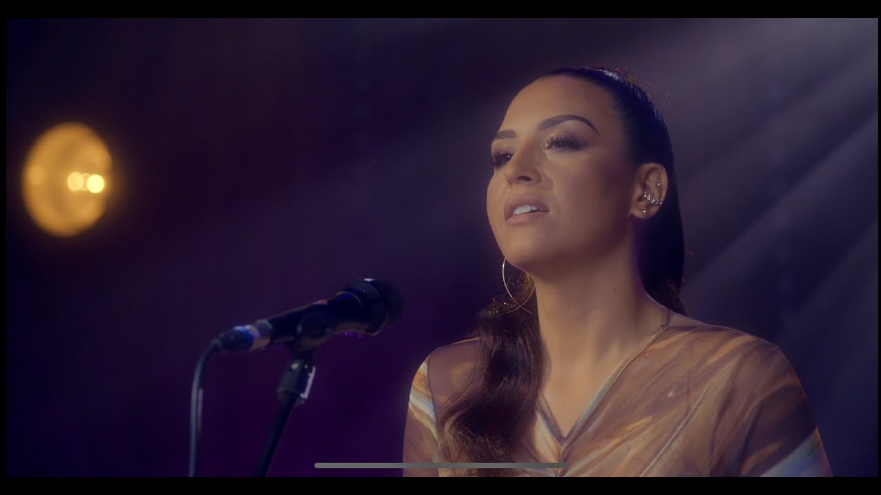 Arleen - The Game (Acoustic Live Performance)