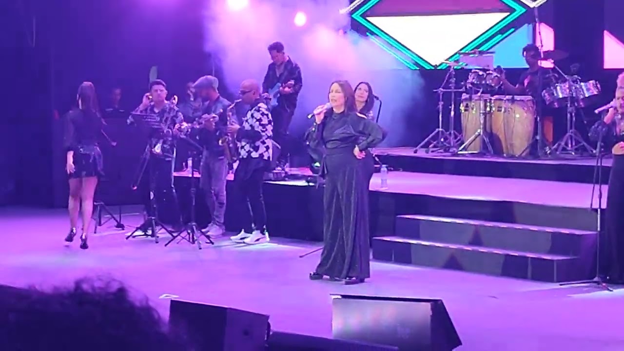 Daniela Romo | Celos | Prometes | Mentiras | live