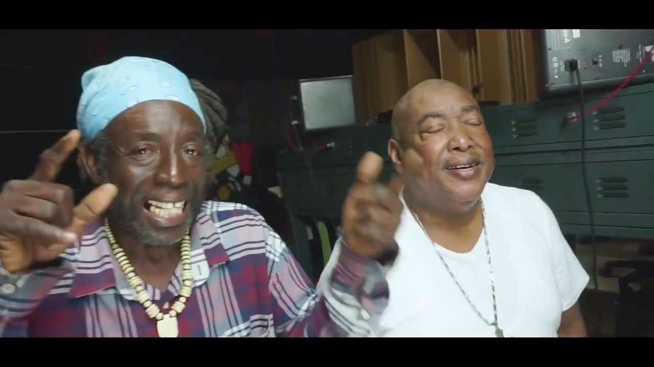 LITTLE JOHN & SNAGGA PUSS 