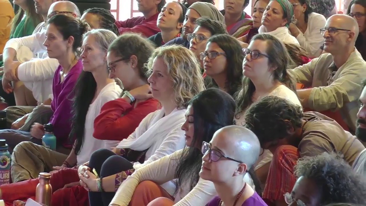 Dr  Vandana Shiva inspires everyone at the IYF 2018 at Parmarth Niketan