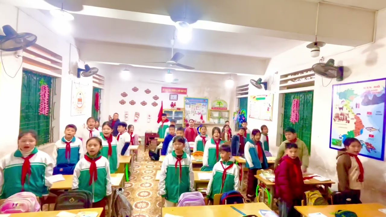 Hạt mưa kể chuyện lớp 4B trường tiểu học Kim Đồng