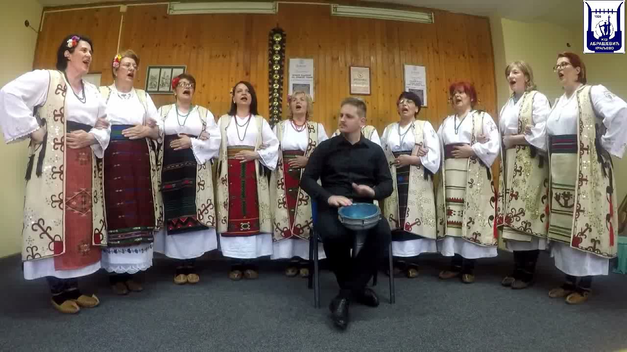 Zađe sunce među dve planine - ženska pevačka grupa KUD-a 