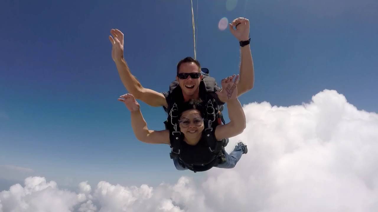 Skydive Sebastian - Nazia's Skydiven