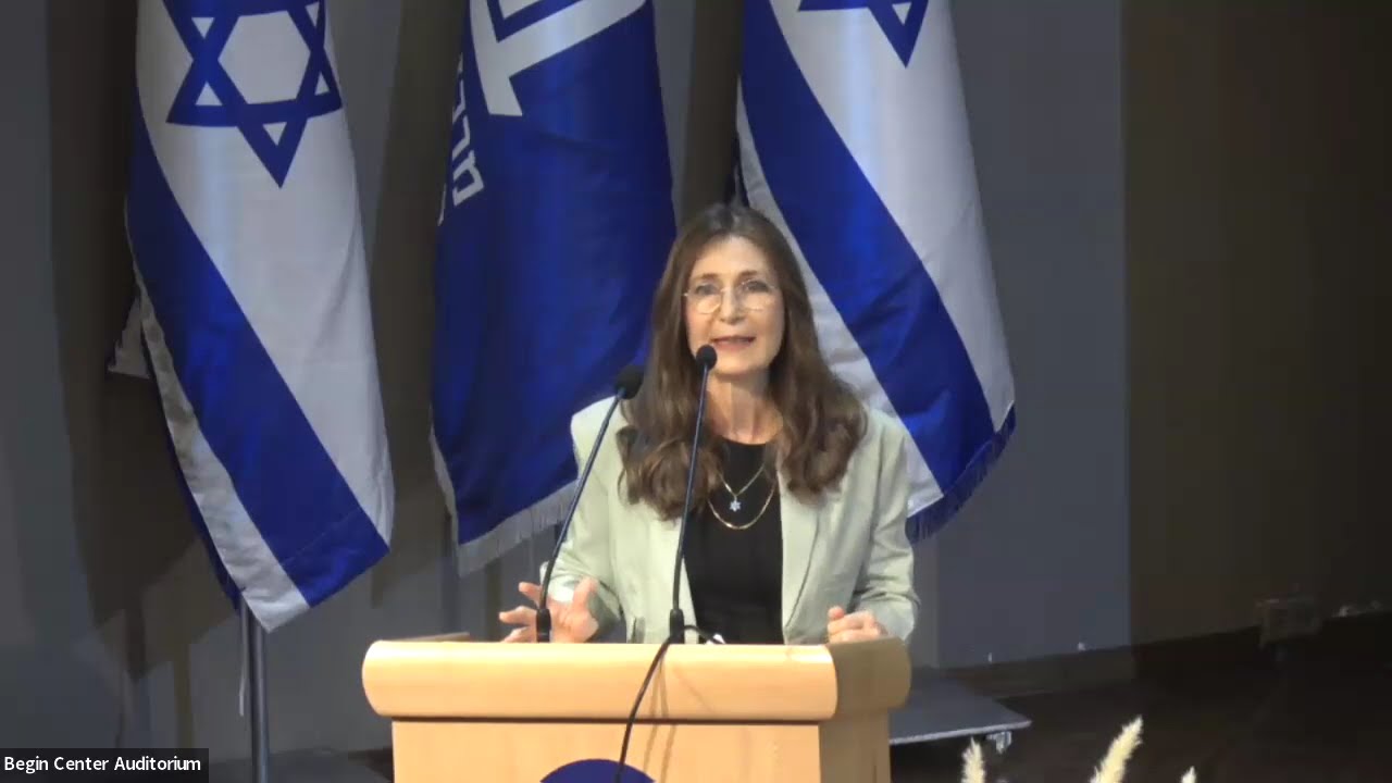 Entre exil et revendications : les déplacés juifs et la question du foyer national | Françoise OUZAN