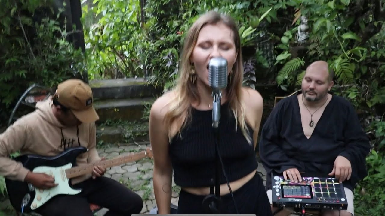 BUROVA &ndash; Шоу (live with @ElpakoMUSIC )
