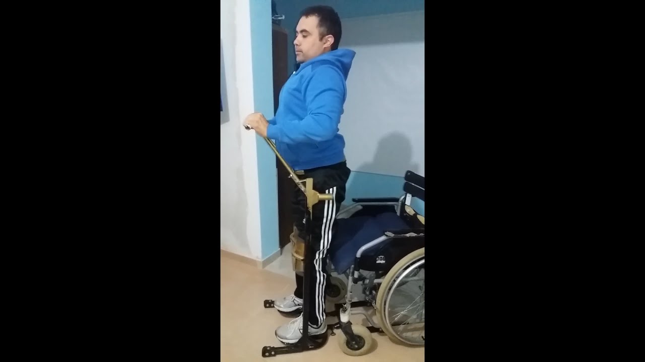 Ejercitador para discapacitados por lesión medular bipedestarse y sentarse