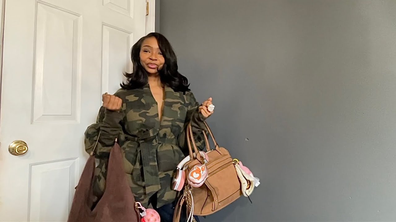What’s in my School Bag vs Everyday Bag 