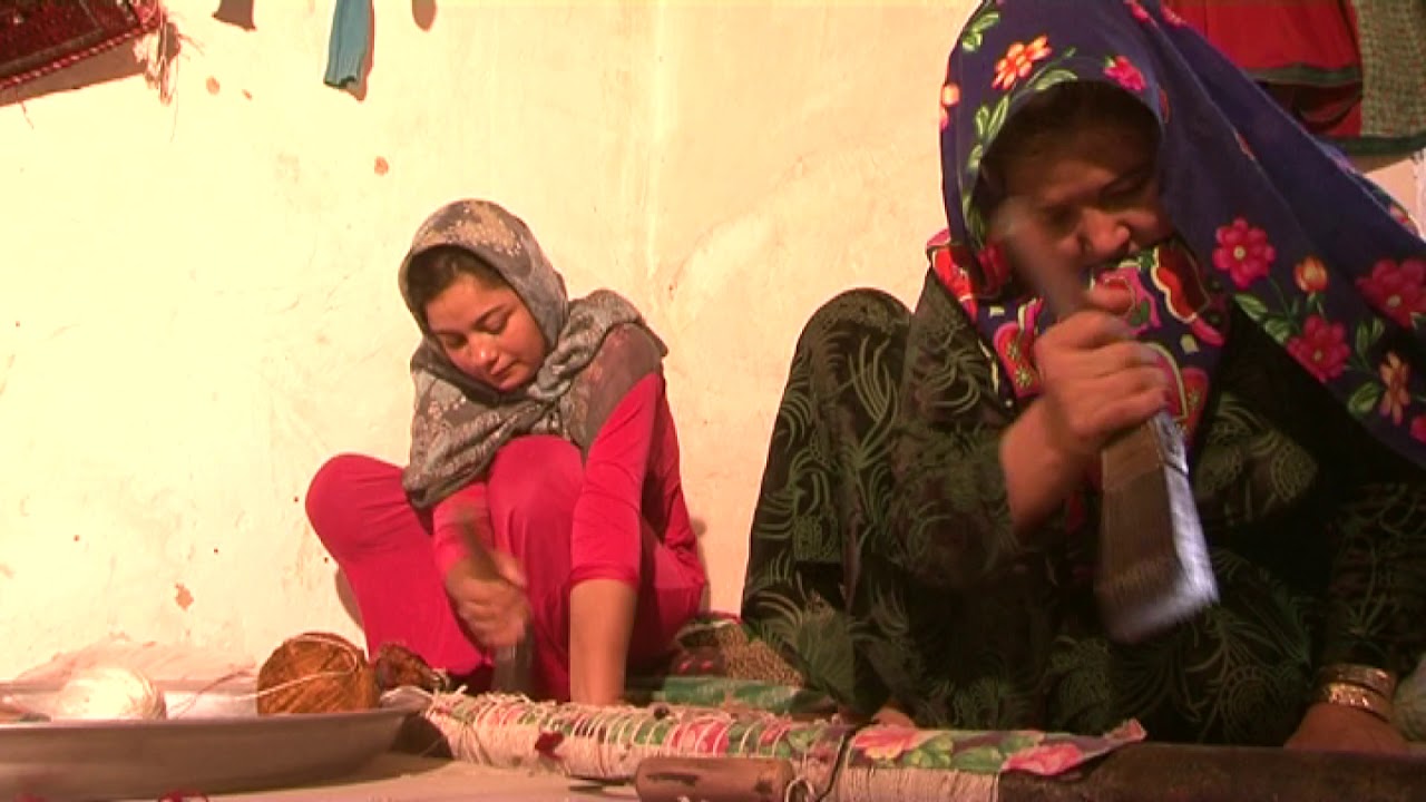 معرفی کارگاه تولید فرش دستباف روستای دویدوخ استان خراسان شمالی ایران
