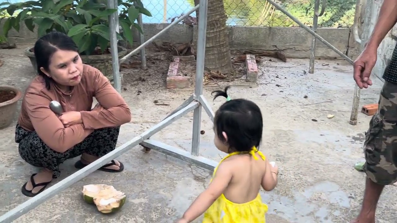 Vườn hoa nhà ngoại bé Bối 